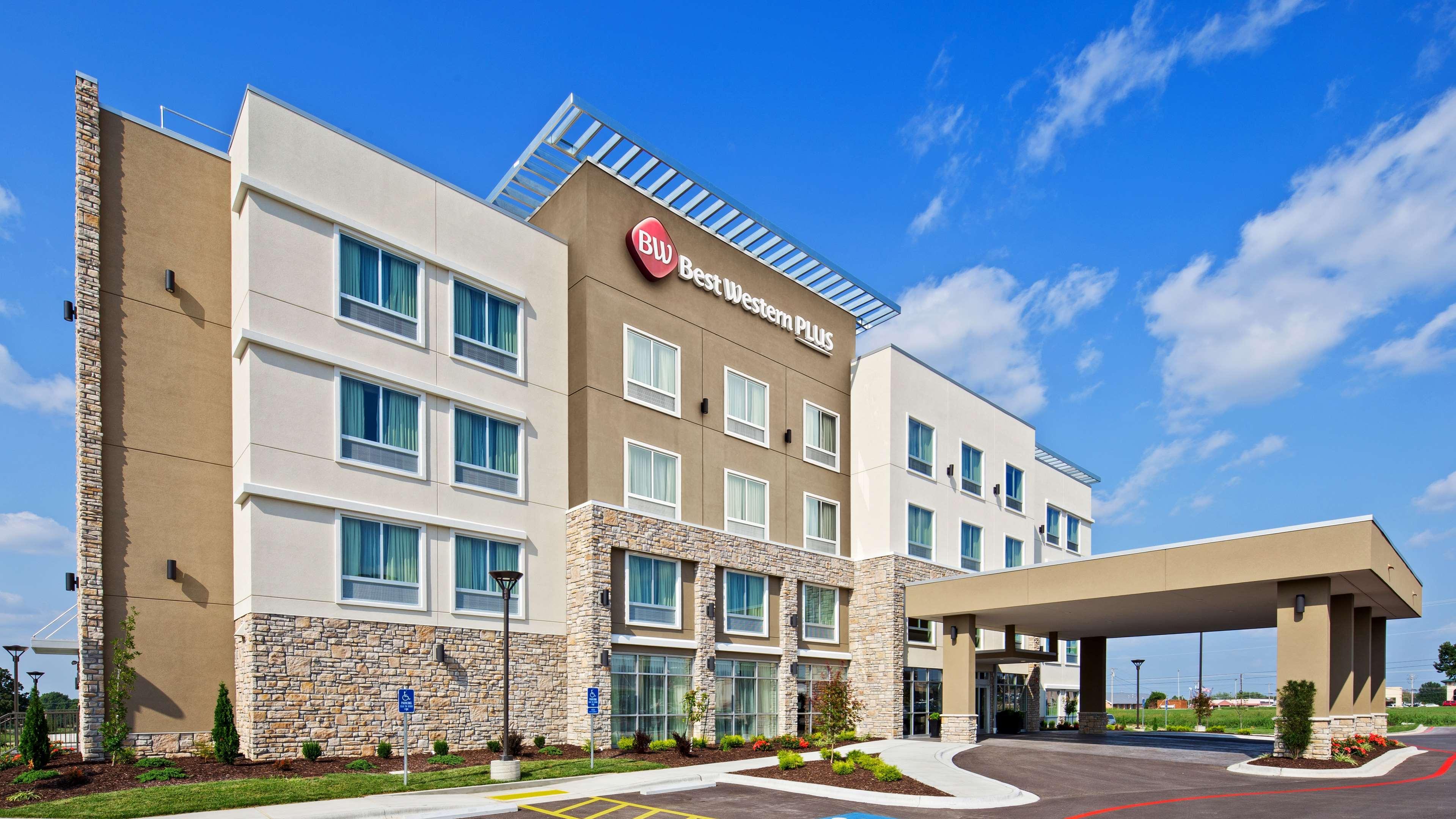 Best Western Plus Bolivar Hotel & Suites Buitenkant foto